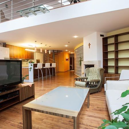 Apartmany Kolegium Прешов Экстерьер фото