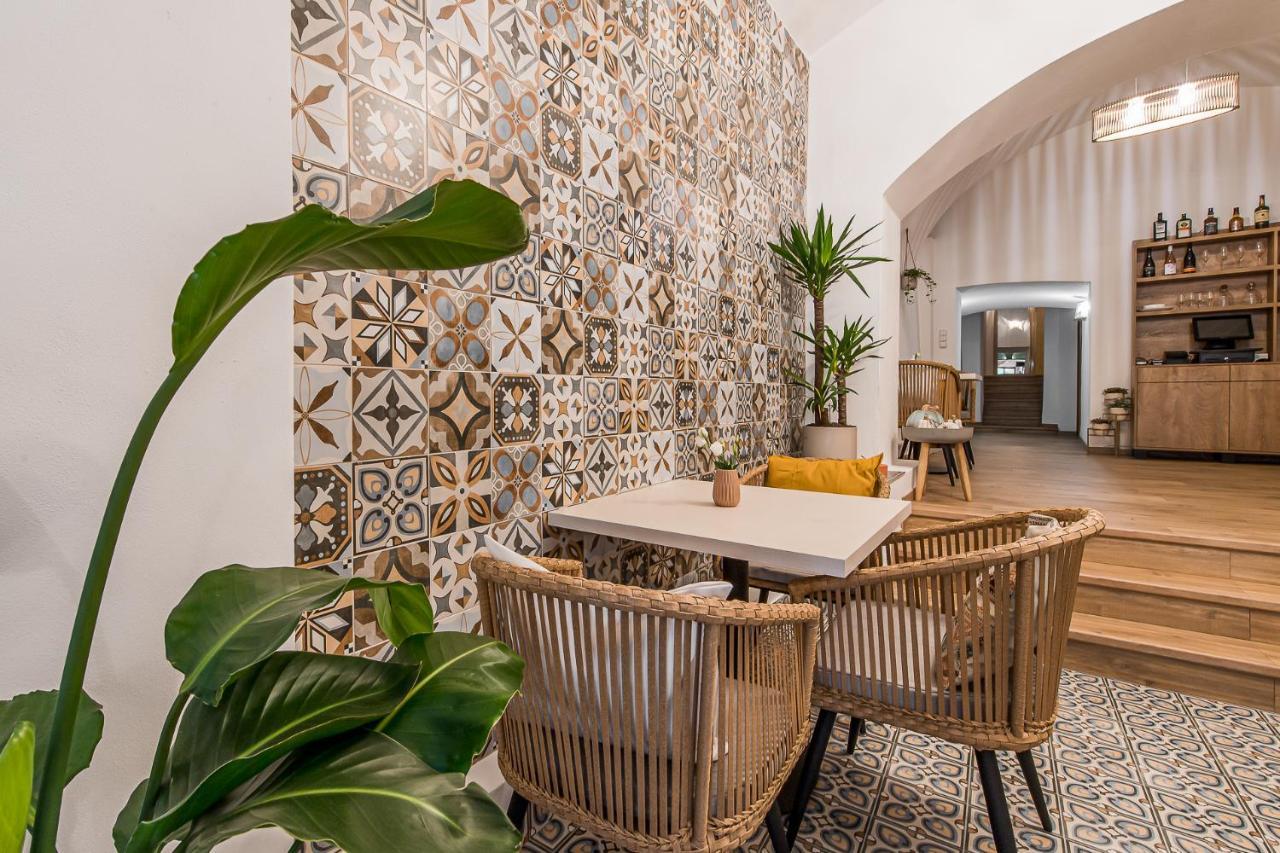 Apartmany Kolegium Прешов Экстерьер фото