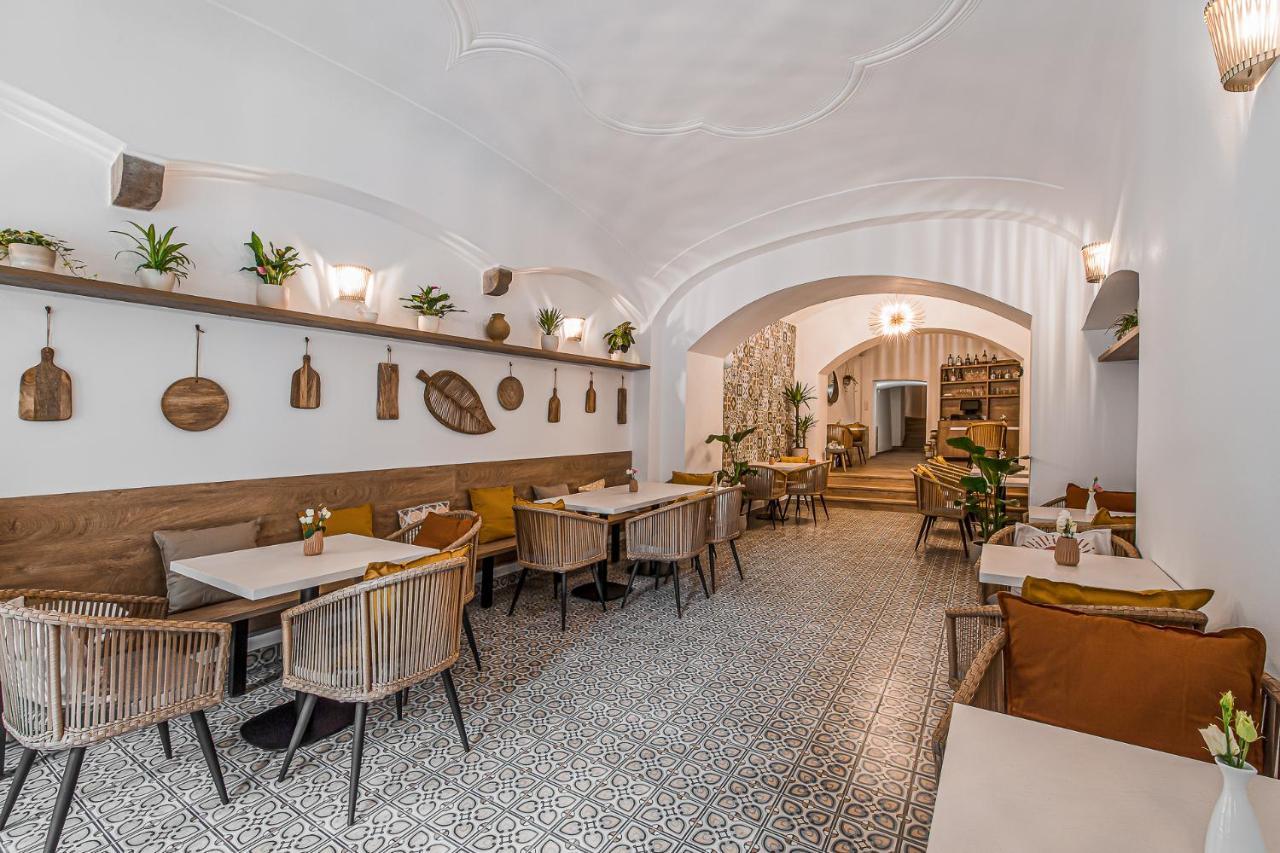 Apartmany Kolegium Прешов Экстерьер фото