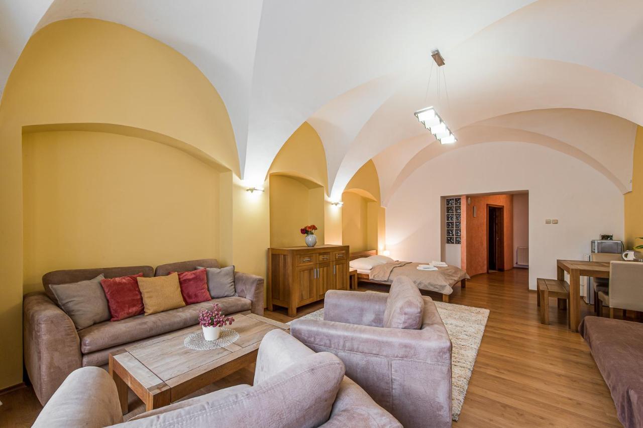 Apartmany Kolegium Прешов Экстерьер фото